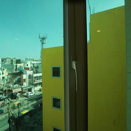 Hotel Sky Wood At Airport Nova Deli Exterior foto