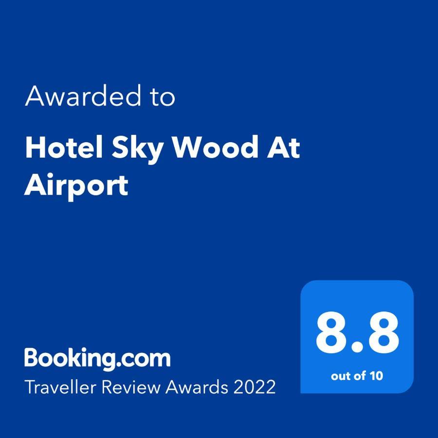 Hotel Sky Wood At Airport Nova Deli Exterior foto